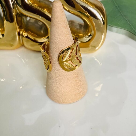 Stainless Steel Rings Womens Gold Plated One Size - Picture 2 of 4